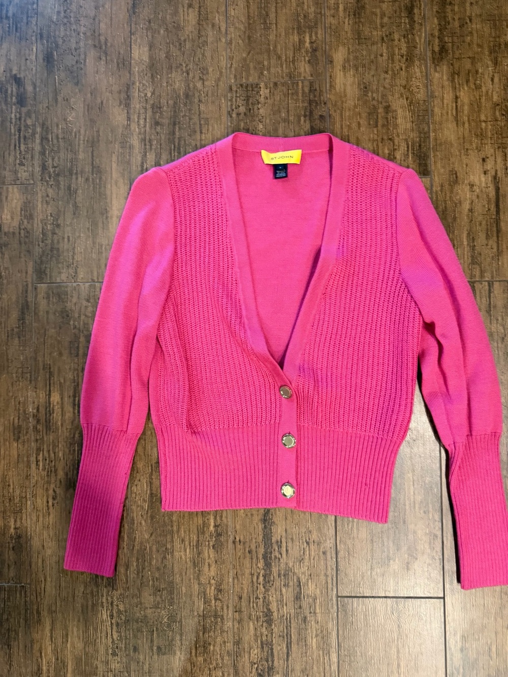 This St. John cardigan pink size Petite Size 4/6